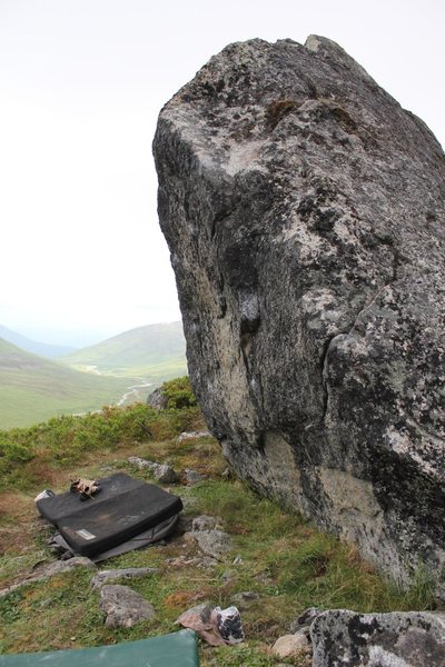 Crucifix Boulder Main Face