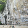 Overview of Dum's Kitchen, main wall, left side. First route is Rod Yaak (but I did a route left of that I think, at about 5.11a)