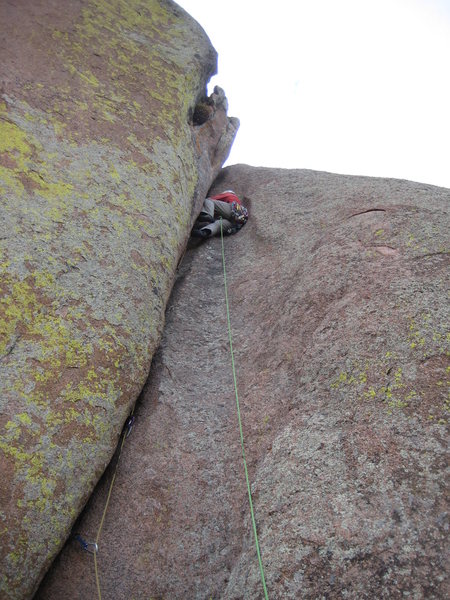 Phil Ashton discovers his first Vedauwoo sandbag - the finish to Sugar Crack.