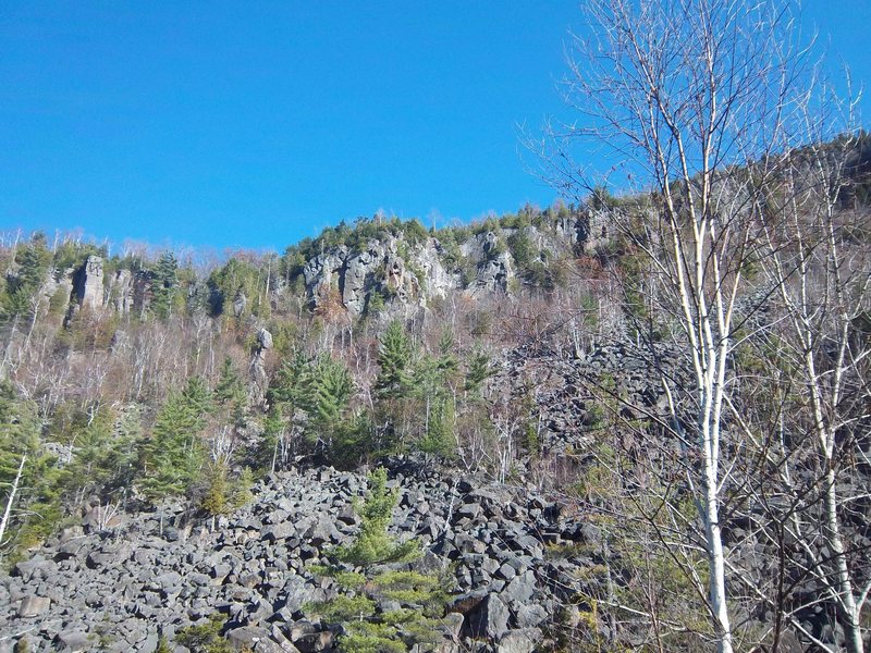 Some of the cliffs of Lower Washbowl