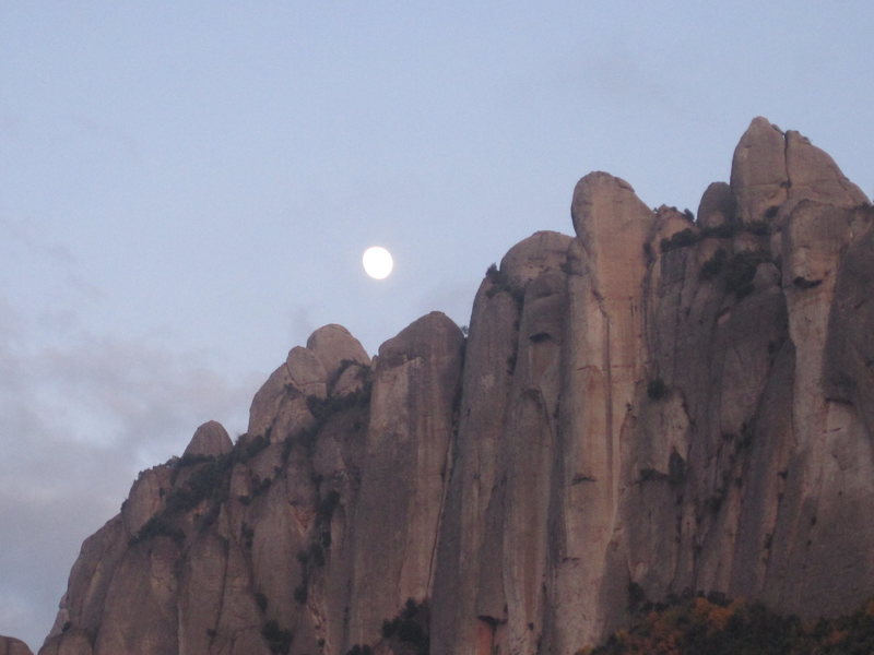 montserrat illuminated