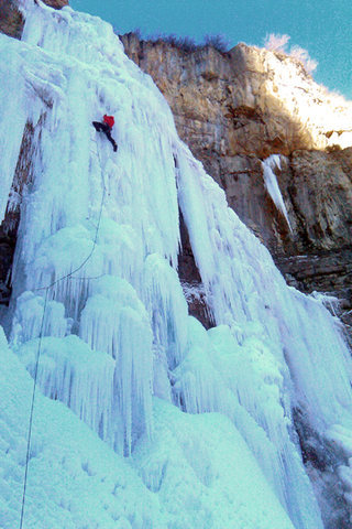 Dan on the sharp end Stewart falls