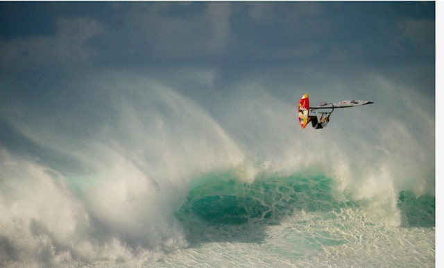 15 year old Bernd Roediger at Hookipa,Maui<br>
on 12/08/11<br>
Photo:John"Chico"Bruder