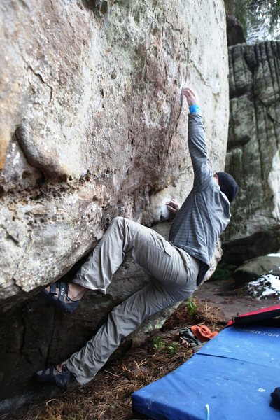 Mike making the powerful reach to the thin 'ear' flake.