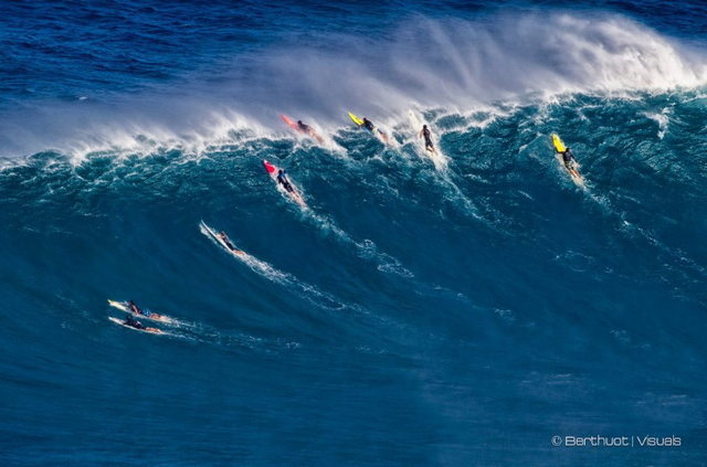 Trad was the game @ Peahi 1/4/12