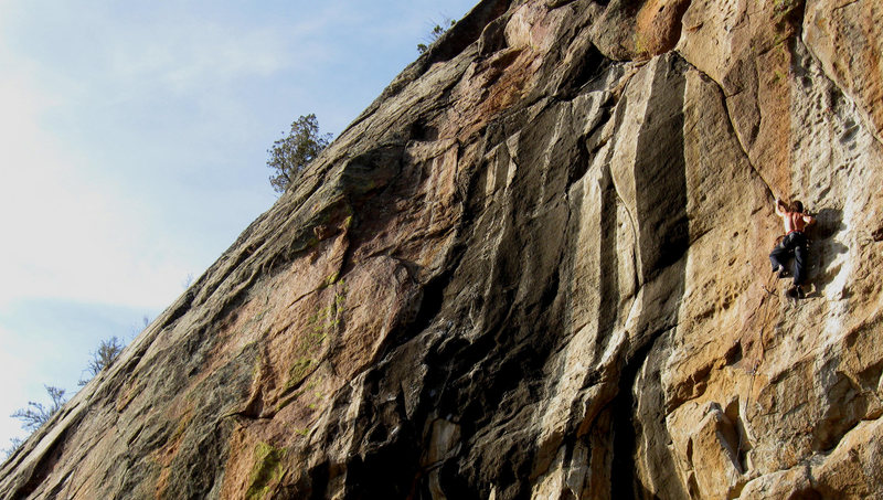 Zoltan on Continental Drift 5.12+