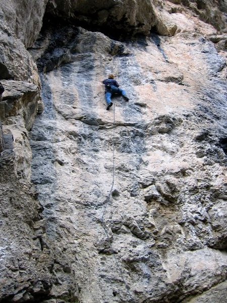 Finish under the first roof or continue through on much harder terrain on Langeweile.