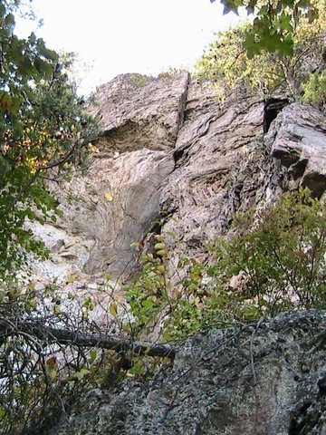 Trundlasaurus Wall<br>
<br>
Christmas Present(5.8) trad<br>
<br>
Crowders Mountain State Park, North Carolina