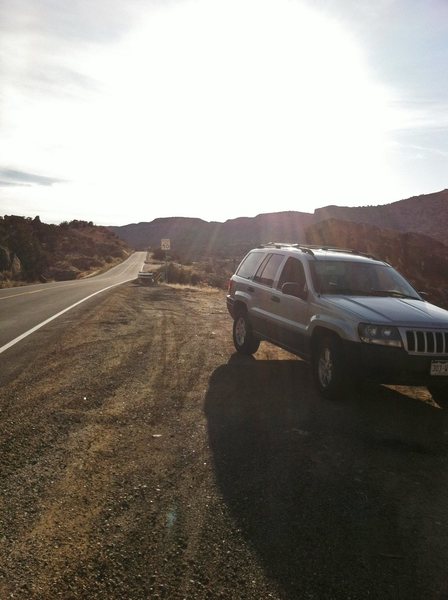 Parking area for the Reba Boulders.