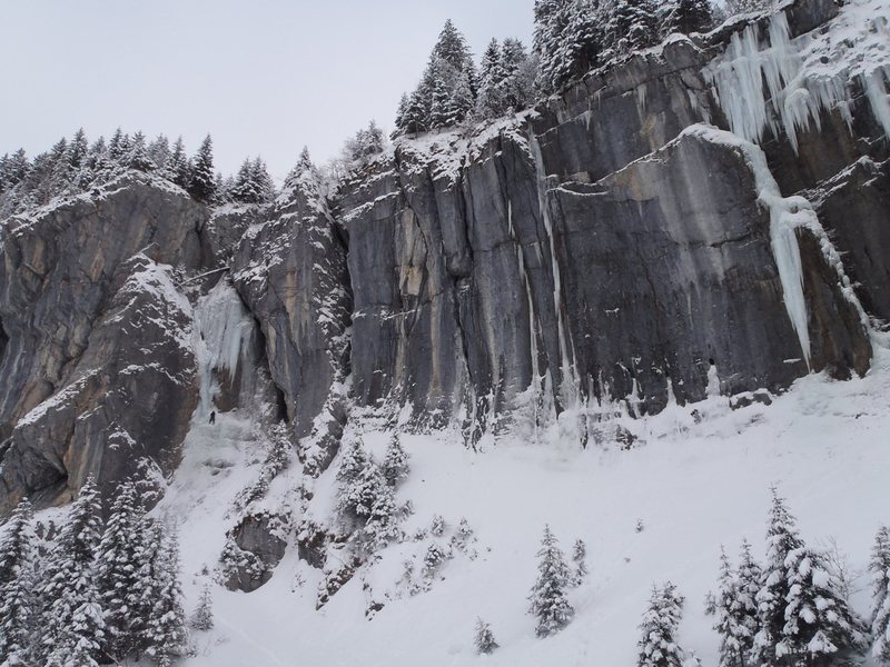 Urnerboden wall