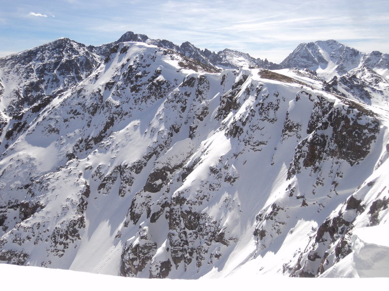 Summit ridge to New York Mountain showing the super lean snowpack.  Yikes!  Also, you may see the bootprints out on the cornice.  Double yikes!