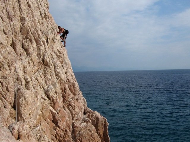 Traversing down and into the Nolitudine sector of Capo Noli