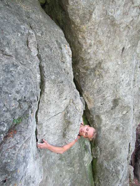 Fanny in the beginning of the route, opting for the left crack instead of the right one.