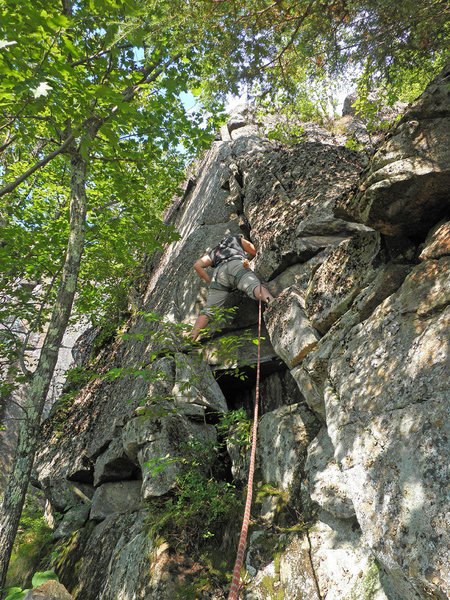 Valerie Bachinsky climbing Drama Queen.