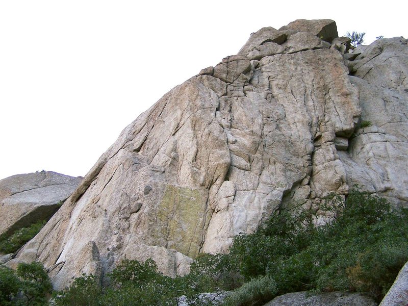 Photo courtesy of Ryan Brough who posted this on Sinsemilla crack. Line starts in the corner right of the yellow face and heads up the flarey cracks to the top. 