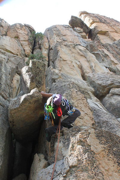 Scramble for 15-20 ft to nice chimney 