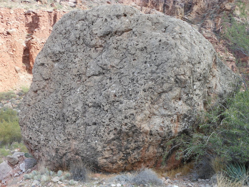 Dave's Kidney Stone Boulder.