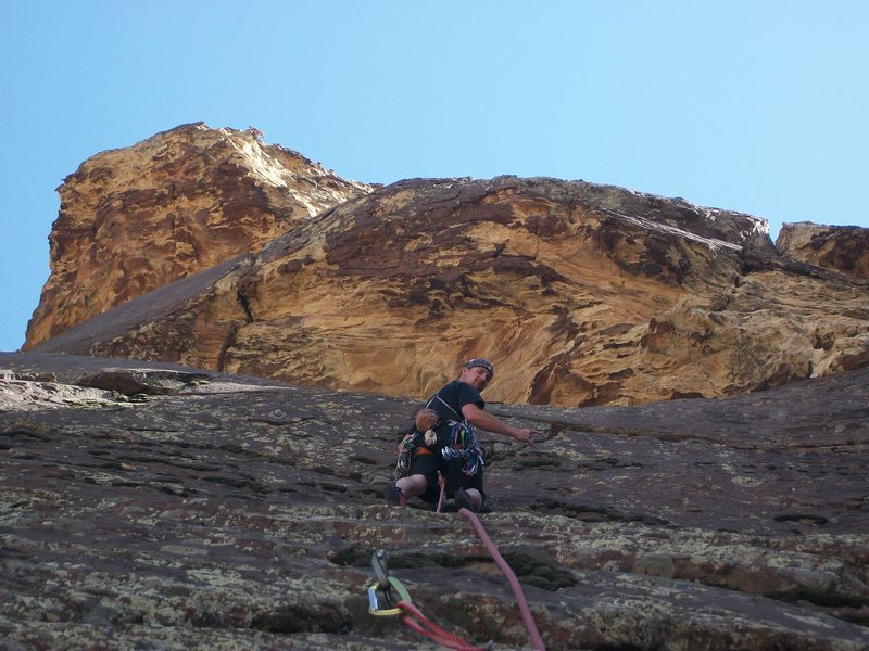 Dustin leading the second ascent of pussy nuts, 5.7 trad. april 2012