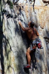 Middle Finger Backside<br>
<br>
Pleasant Dreams (5.8) mixed<br>
<br>
Crowders Mountain State Park, North Carolina