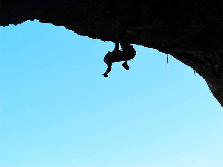 On Malsoñando 8c in Gandia crag near Valencia