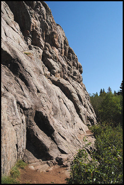 Behive Buttress.<br>
Photo by Blitzo.