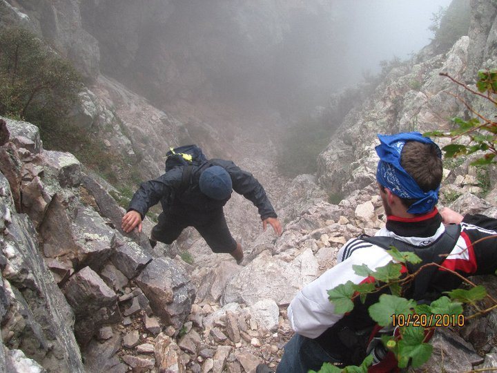 Climbing the gully to the summit of Browns Peak