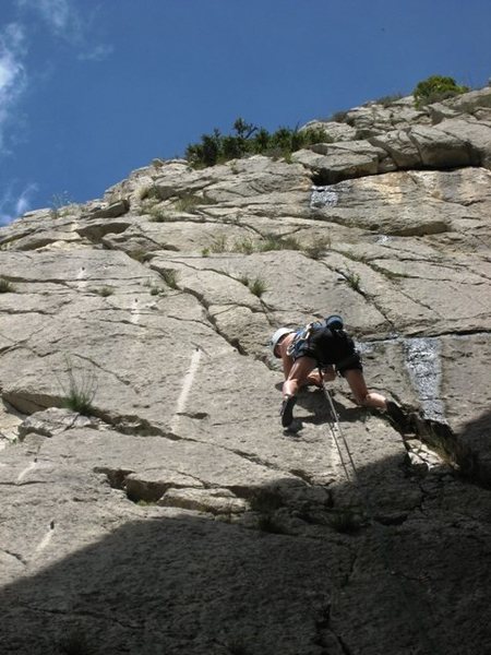 Starsky at the start of the left slanting upper crack