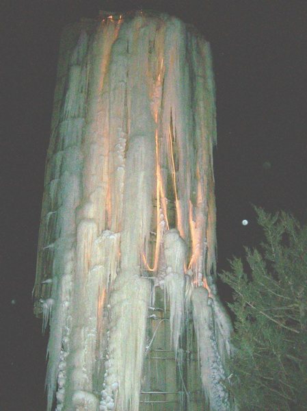 night climb with ropelights under the ice.