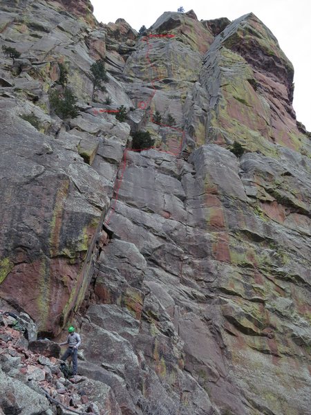 An overview of the whole route. The belay is marked with a circle.