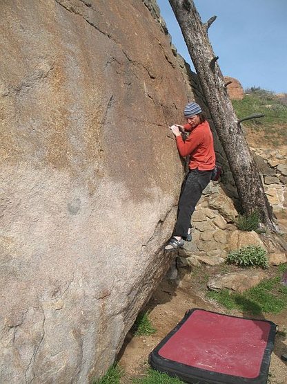 Beehive Mantle (V1), Mt. Rubidoux