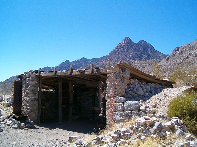 Old miner's cabin, Mojave National Preserve