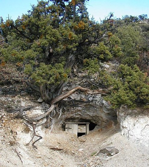 Mine entrance, Mojave National Preserve