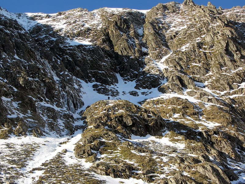 A view of the spider on Clogwyn y Garnedd, in fairly late season conditions. Central and left hand Trinity are in gullies obscured from view. Right hand Trinity is the gully (now pretty devoid of snow or ice) in the centre of the shot.<br>
<br>
Photo by Dave - http://www.youtube.com/user/chdslDave