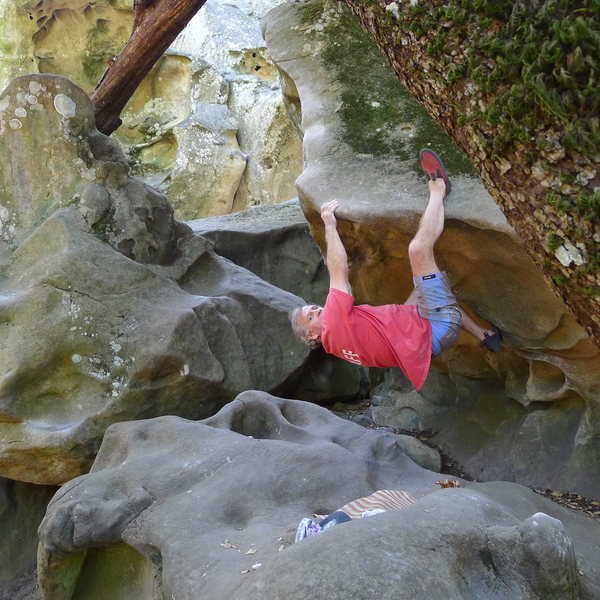 Mike Arechiga on, Bates Arete. V4.