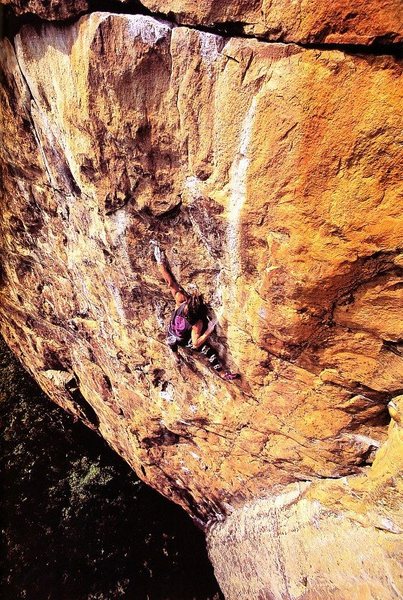 Dan Osman soloing Gun Club (5.12c), NRG<br>
<br>
Photo: Jay Smith (1991)