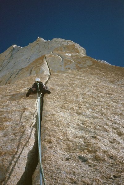 Mermoz, Red Pillar