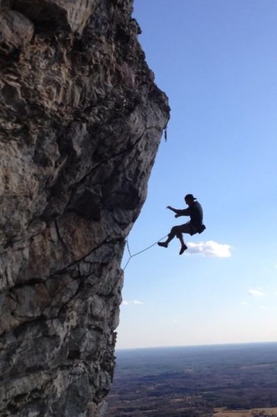 Whipping on the redpoint crux of " The Theater Of Pain " 5.13b Cooks Wall, NC