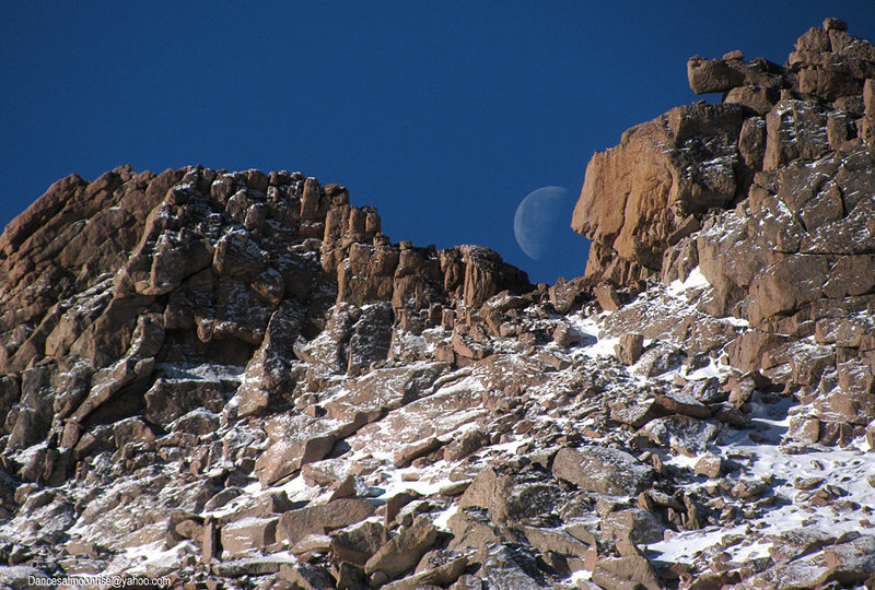 Moonset over Keyhole Ridge, January 4, 2013.