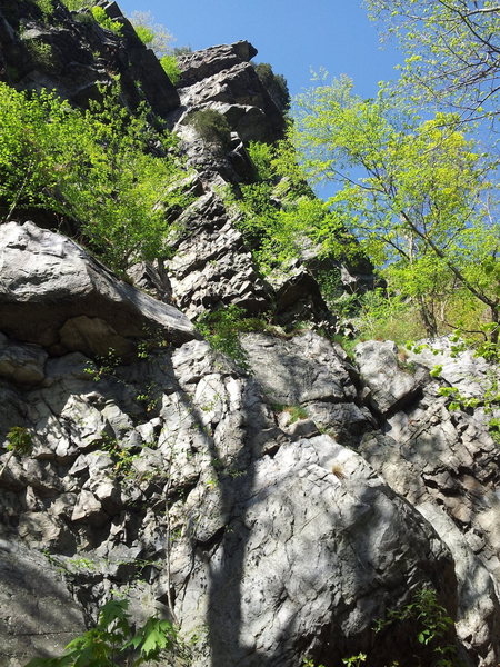 This shows the right side of the double overhang area. Beyond this arete is the great arch area.