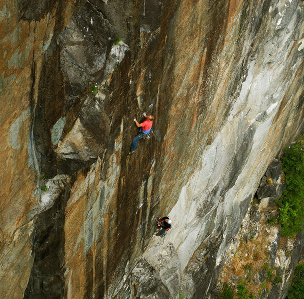 High up on Humble Pie (11c) (photo from Defecto)