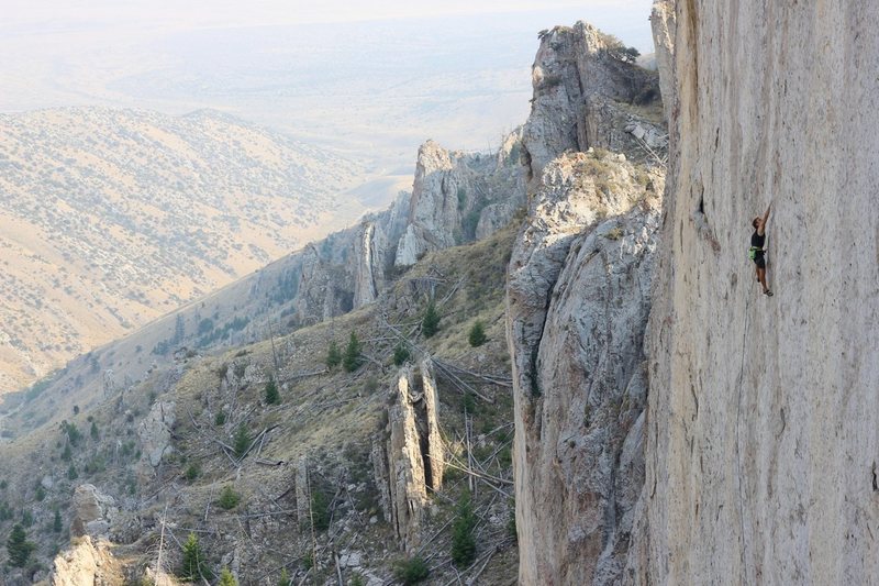 Developer and first-ascensionist Jonathan Siegrist at the crux of his impressive test-piece, Algorithm.<br>
Photograph by Ian Cavanaugh.<br>
Photo permission granted by owner.