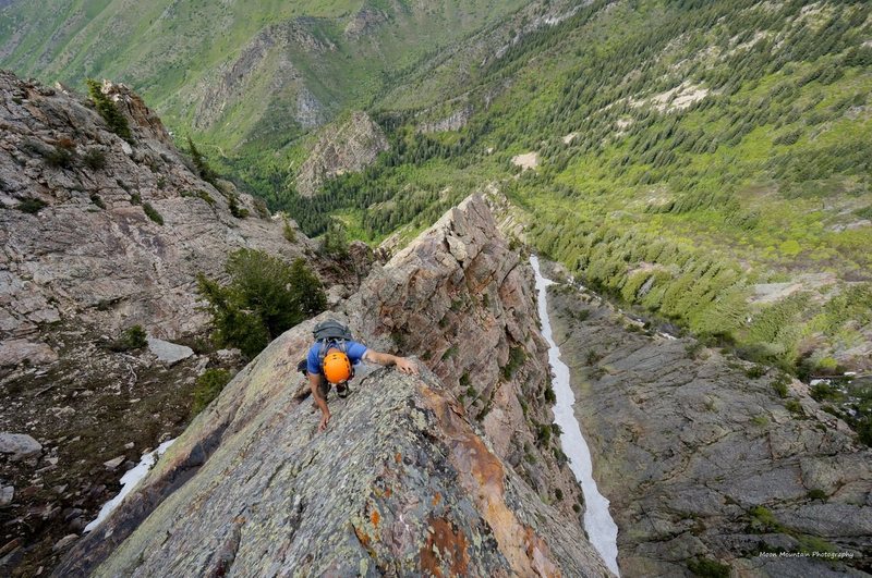 photo: Mooner<br>
<br>
Here again you can see the various ridges that you have to choose from at the bottom. It won't be obvious from below which to take, but as you climb higher it's relatively easy to transition over. 