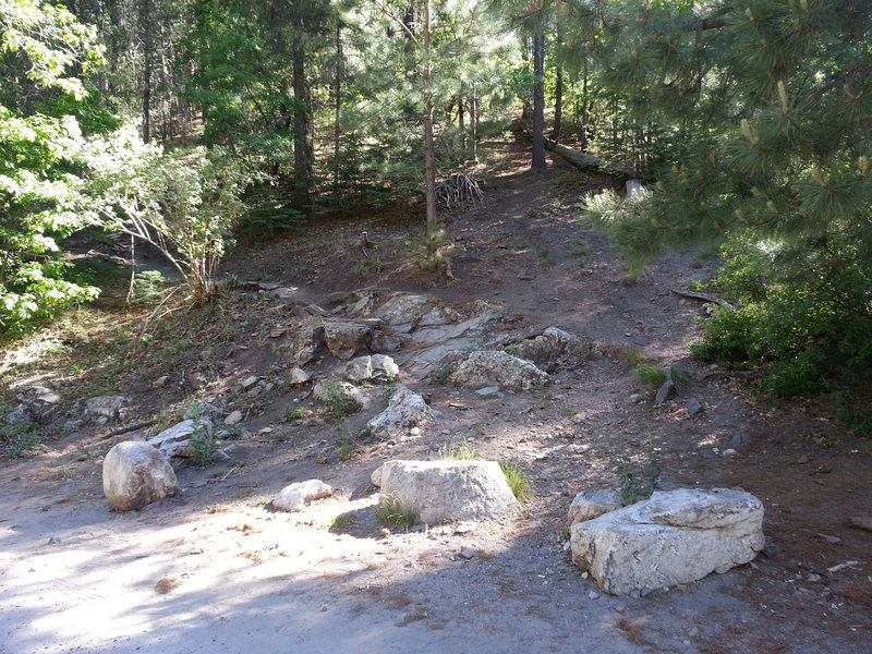 Start of the Aspen Trail. Don't let the guy cleaning the bathroom point you out to the trail.  He will sent you to Sunset trail. :)