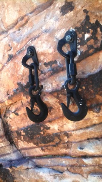 New hooks painted black