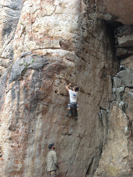 Starting up Oftedal Serenade 5.11a/b.