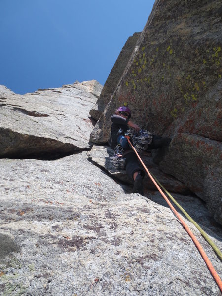 Sam leading the wide crack (P3).