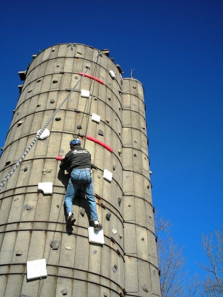 silo with foam holds