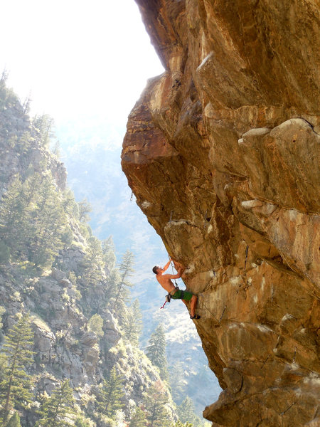 Getting to the lip of Hanging Judge. Really great route.