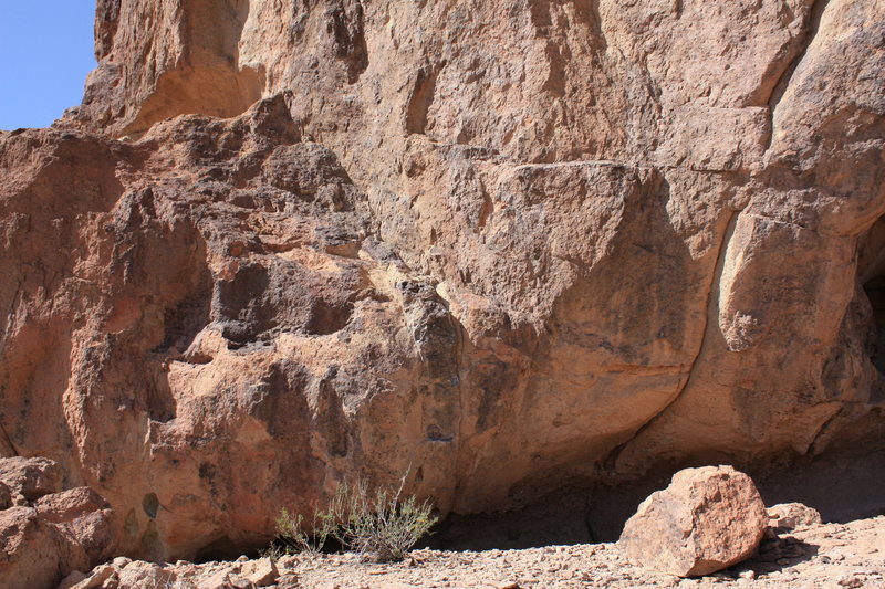 Palomino wall. The possible route is on the right of this photo.<br>
Photo Credit Michael Szabo