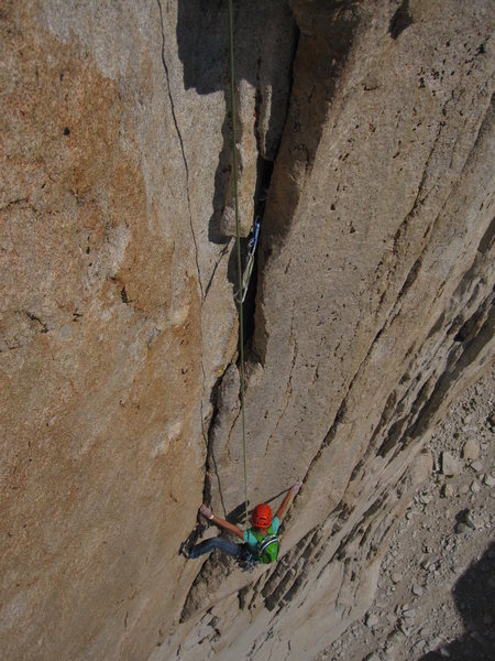 4th pitch just over the roof and around the 2nd cruxy lack.